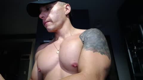 Snapshot of yatho_ chatting on September 17, 2025, 12:12 am yahto online show from September 17, 2025, 12:12 am