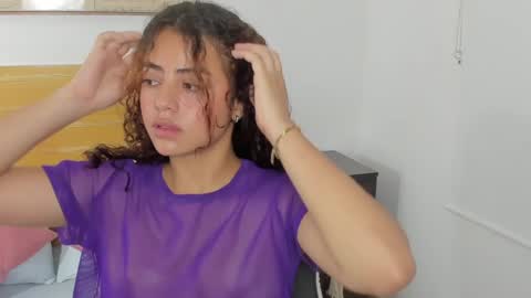 Snapshot of yaya23x chatting on January 17, 2025, 12:10 pm yaya23x online show from January 17, 2025, 12:10 pm