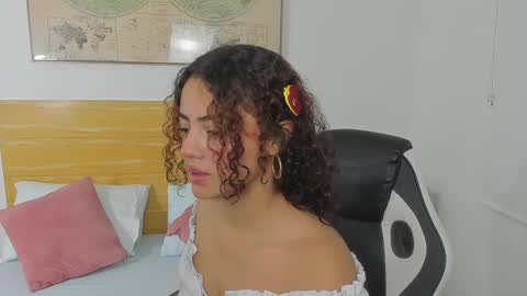 Snapshot of yaya23x chatting on January 21, 2025, 12:07 pm yaya23x online show from January 21, 2025, 12:07 pm