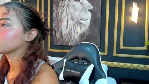 Snapshot of yaya23x chatting on February 8, 2025, 12:17 pm yaya23x online show from February 8, 2025, 12:17 pm