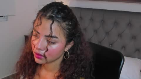 Snapshot of yaya23x chatting on February 13, 2025, 7:21 pm yaya23x online show from February 13, 2025, 7:21 pm