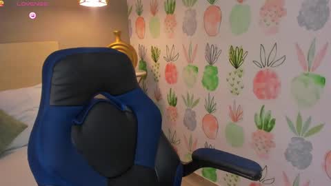 Snapshot of yaya23x chatting on September 9, 2025, 1:21 pm yaya23x online show from September 9, 2025, 1:21 pm