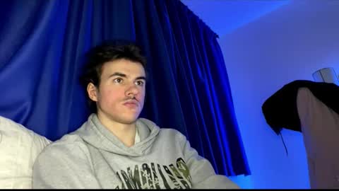 yayay333 online show from January 9, 2026, 5:26 pm