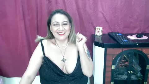 Snapshot of yayita_mature chatting on February 21, 2025, 3:54 pm yayita online show from February 21, 2025, 3:54 pm