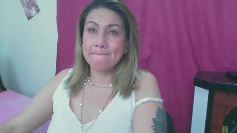 Snapshot of yayita_mature chatting on February 24, 2025, 6:04 pm yayita online show from February 24, 2025, 6:04 pm