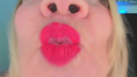 Snapshot of yayita_mature chatting on July 13, 2026, 2:53 pm yayita online show from July 13, 2026, 2:53 pm
