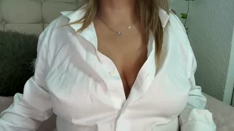 Snapshot of yayita_mature chatting on July 31, 2026, 5:12 pm yayita online show from July 31, 2026, 5:12 pm