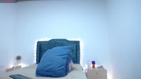 Snapshot of yazmin_mature chatting on December 10, 2024, 9:11 pm Jasmin online show from December 10, 2024, 9:11 pm