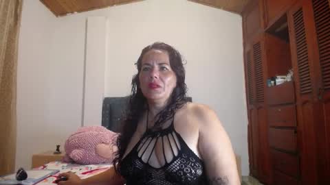 Snapshot of yazmin_mature chatting on November 16, 2025, 12:16 am Jasmin online show from November 16, 2025, 12:16 am