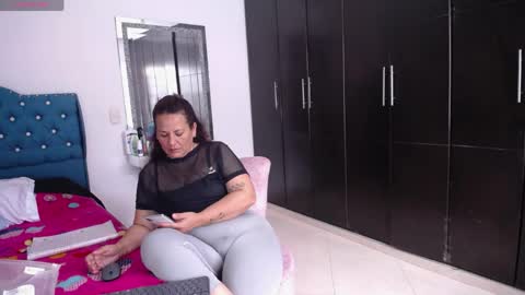 Snapshot of yazmin_mature chatting on May 24, 2026, 3:50 pm Jasmin online show from May 24, 2026, 3:50 pm