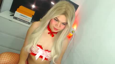 Snapshot of yazmin_shines chatting on May 28, 2026, 1:58 am Yazzi online show from May 28, 2026, 1:58 am