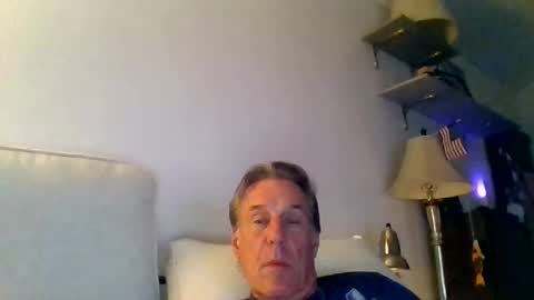 yeah_baby6988 online show from May 19, 2026, 3:13 am