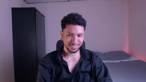 Snapshot of yeff_stone chatting on September 23, 2025, 1:30 am yeff online show from September 23, 2025, 1:30 am