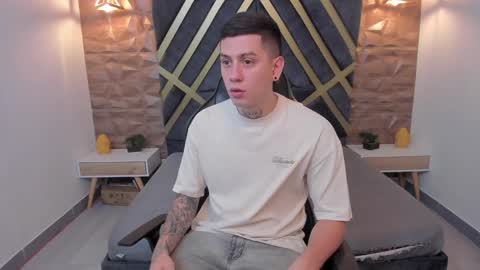 YEIKO ROMERO online show from February 4, 2025, 5:23 pm