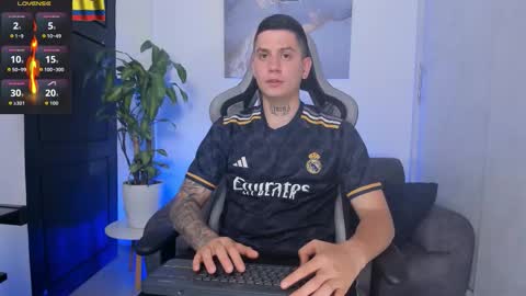 YEIKO ROMERO online show from November 4, 2025, 5:45 pm