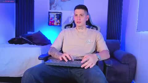 Snapshot of yeiko_romero_ chatting on June 12, 2026, 7:13 pm YEIKO ROMERO online show from June 12, 2026, 7:13 pm