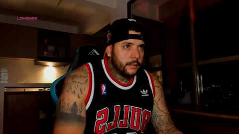 Snapshot of yeikoe1 chatting on January 7, 2026, 2:03 am yeikoe1 online show from January 7, 2026, 2:03 am