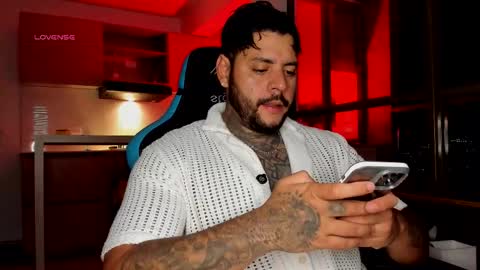 Snapshot of yeikoe1 chatting on January 8, 2026, 11:29 pm yeikoe1 online show from January 8, 2026, 11:29 pm