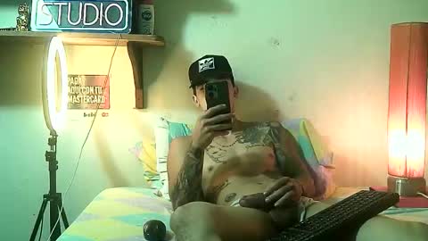 Snapshot of yeisoncastellanos1999 chatting on May 27, 2026, 4:37 pm yeisoncastellanos1999 online show from May 27, 2026, 4:37 pm