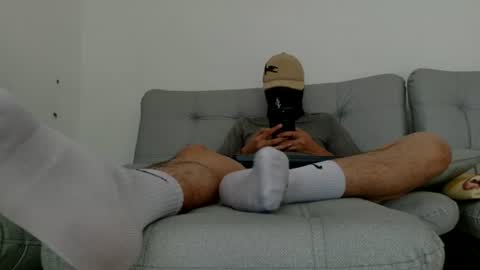 yeisongomezz online show from July 28, 2026, 8:52 pm