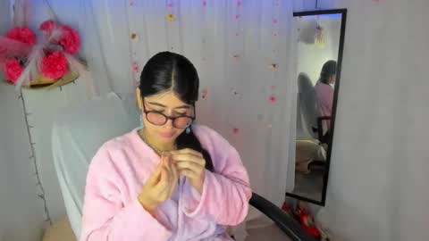 YELINA online show from February 20, 2026, 10:54 pm