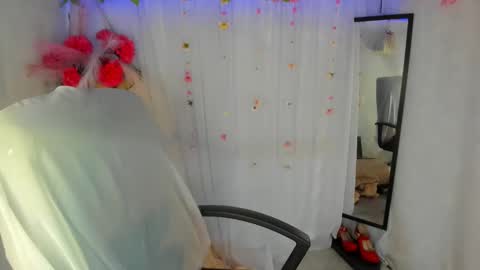 YELINA online show from February 22, 2026, 12:23 am