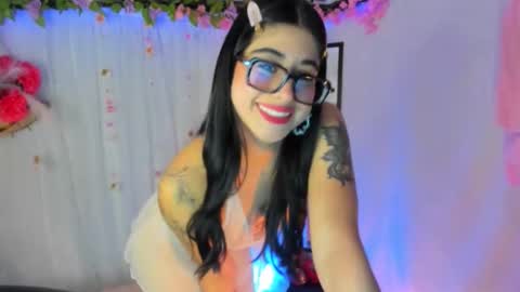 YELINA online show from March 10, 2026, 10:48 pm