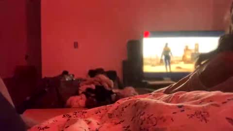 Ella Ts online show from September 23, 2025, 7:00 am