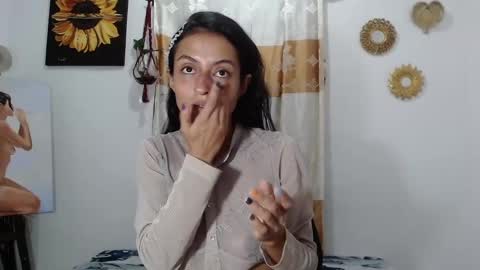 Snapshot of yemaya_28 chatting on January 19, 2025, 9:55 pm Yemaya 28 online show from January 19, 2025, 9:55 pm