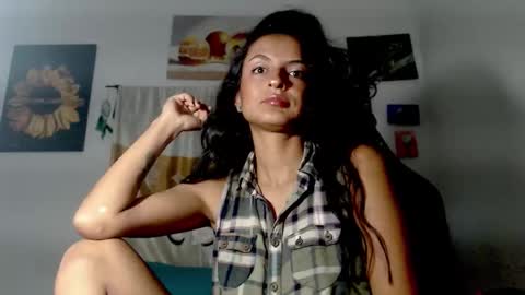 Snapshot of yemaya_28 chatting on November 23, 2025, 8:25 am Yemaya 28 online show from November 23, 2025, 8:25 am