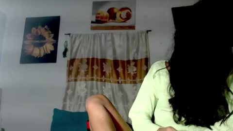 Snapshot of yemaya_28 chatting on November 29, 2025, 8:06 am Yemaya 28 online show from November 29, 2025, 8:06 am