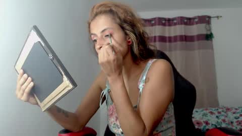 Snapshot of yemaya_28 chatting on February 9, 2026, 3:32 am Yemaya 28 online show from February 9, 2026, 3:32 am