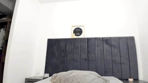 yenifer016 online show from January 30, 2025, 9:36 pm