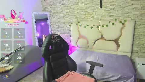 ZAYDEN  online show from April 22, 2026, 11:56 am