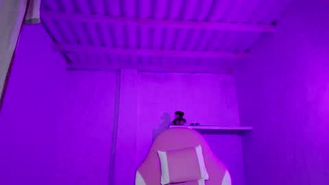 Snapshot of yera_sh chatting on February 16, 2026, 1:24 am YERA online show from February 16, 2026, 1:24 am