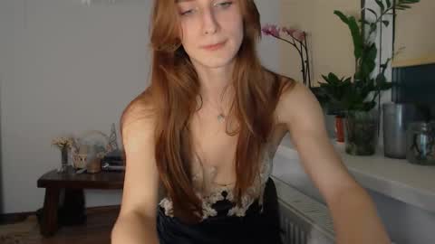 Zoe online show from December 4, 2025, 9:34 pm