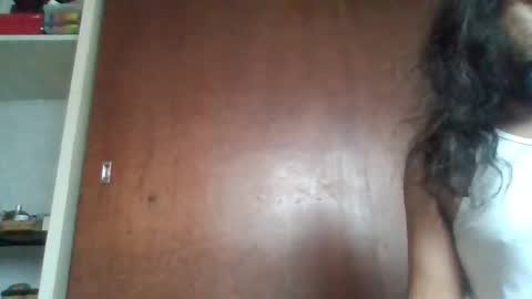 yeshuaaa999 online show from February 10, 2025, 3:21 pm