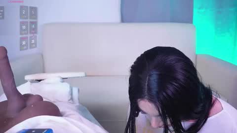 Snapshot of yess__daddy_ chatting on November 4, 2025, 12:04 pm sofia online show from November 4, 2025, 12:04 pm