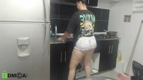 yessica and andres online show from February 2, 2025, 11:21 pm