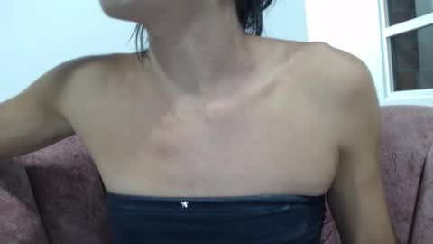 yessica and andres online show from April 27, 2026, 4:21 am