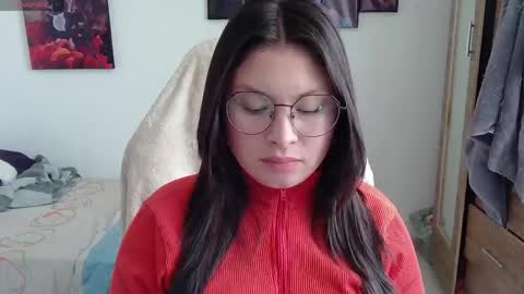 yessica_gomez01 online show from May 26, 2026, 10:28 pm