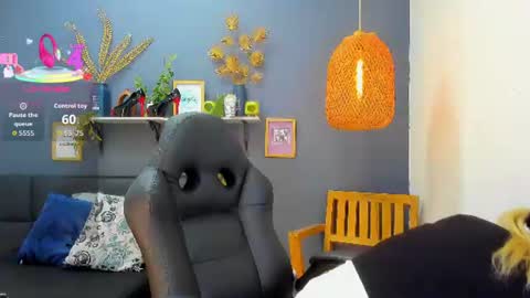 Snapshot of yessika_parker chatting on June 11, 2026, 8:56 am yessika_parker online show from June 11, 2026, 8:56 am