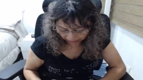 Snapshot of yessilatin chatting on June 9, 2026, 3:07 am jessy online show from June 9, 2026, 3:07 am
