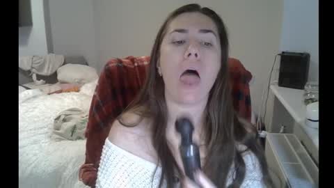 Snapshot of yesyoucanjustdoit chatting on November 28, 2025, 2:20 pm Kira online show from November 28, 2025, 2:20 pm