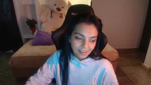 Snapshot of yeyeduran_10 chatting on March 23, 2026, 7:07 pm Paola online show from March 23, 2026, 7:07 pm
