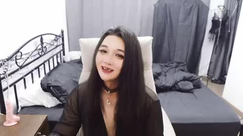 Snapshot of yezisen chatting on June 1, 2026, 9:27 pm ToT online show from June 1, 2026, 9:27 pm