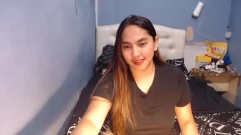 yhang_slut online show from May 3, 2026, 4:57 pm