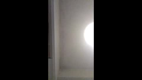 yicntxlpevcv online show from January 18, 2026, 11:08 pm