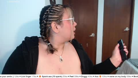 Snapshot of yini_angel07 chatting on May 27, 2026, 3:03 am hii i am yini online show from May 27, 2026, 3:03 am