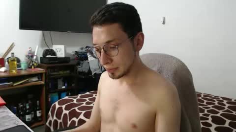 yinmao08 online show from March 5, 2026, 12:39 am